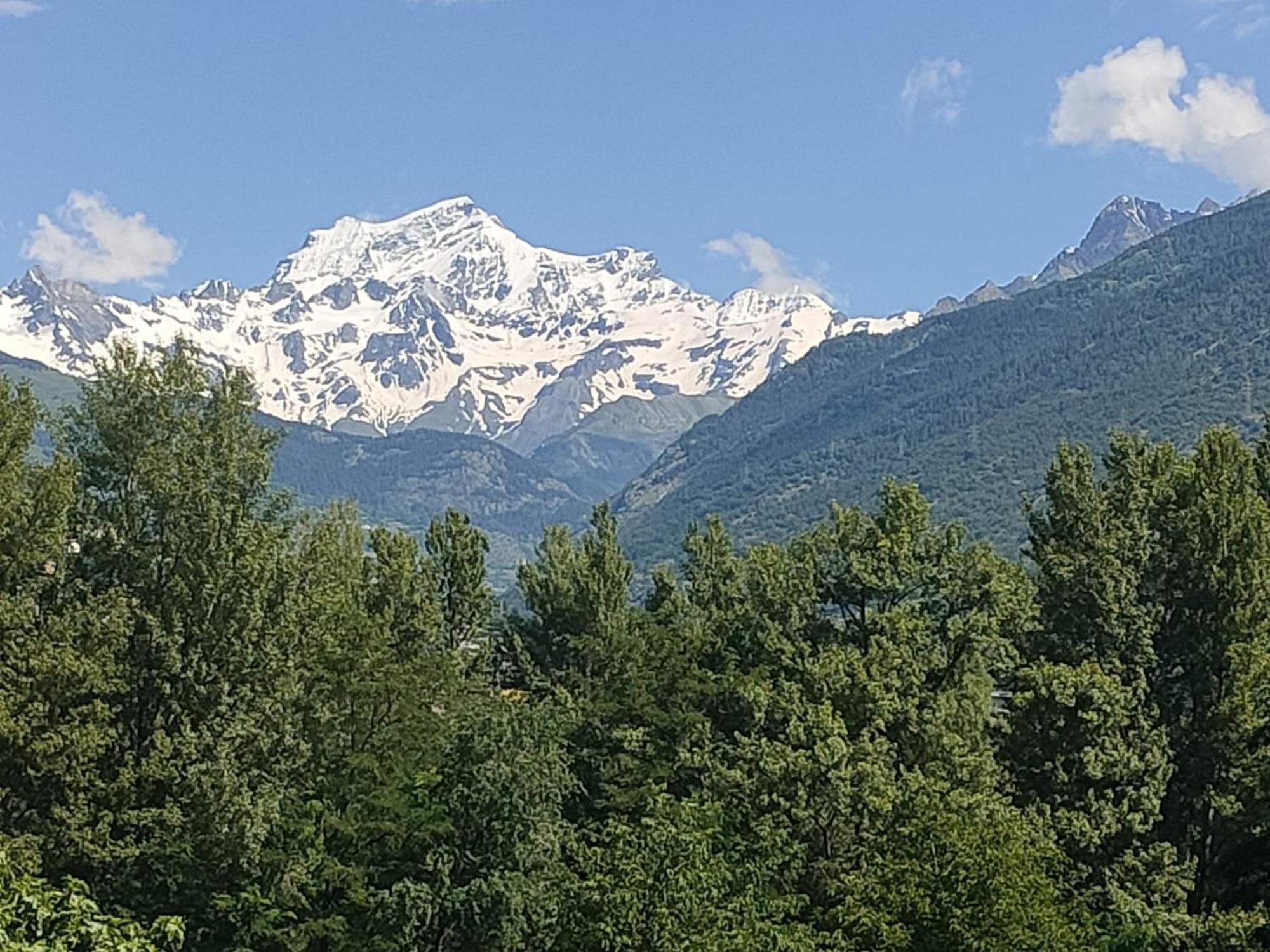 Ospitalita, Natura, Sport A Due Passi Da Aosta Exterior photo