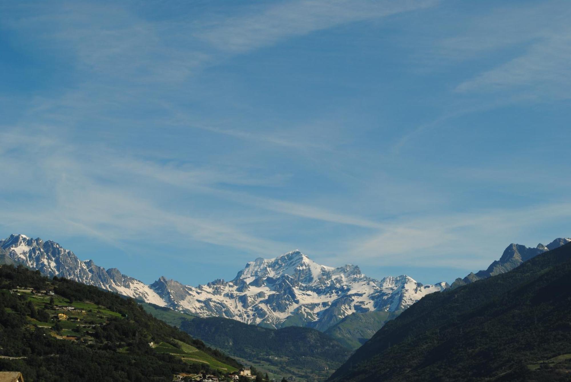 Ospitalita, Natura, Sport A Due Passi Da Aosta Exterior photo